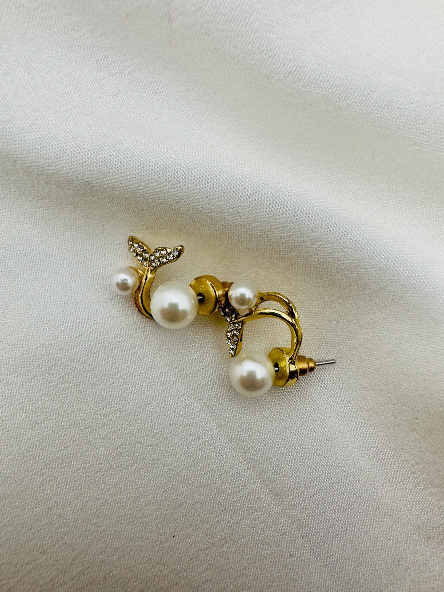 Golden Pearl Bloom Earrings