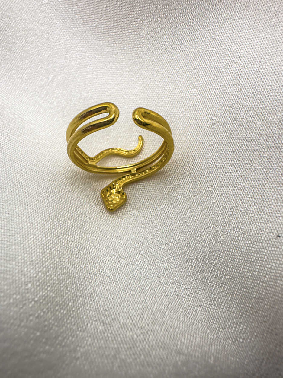 Golden Vine Ring